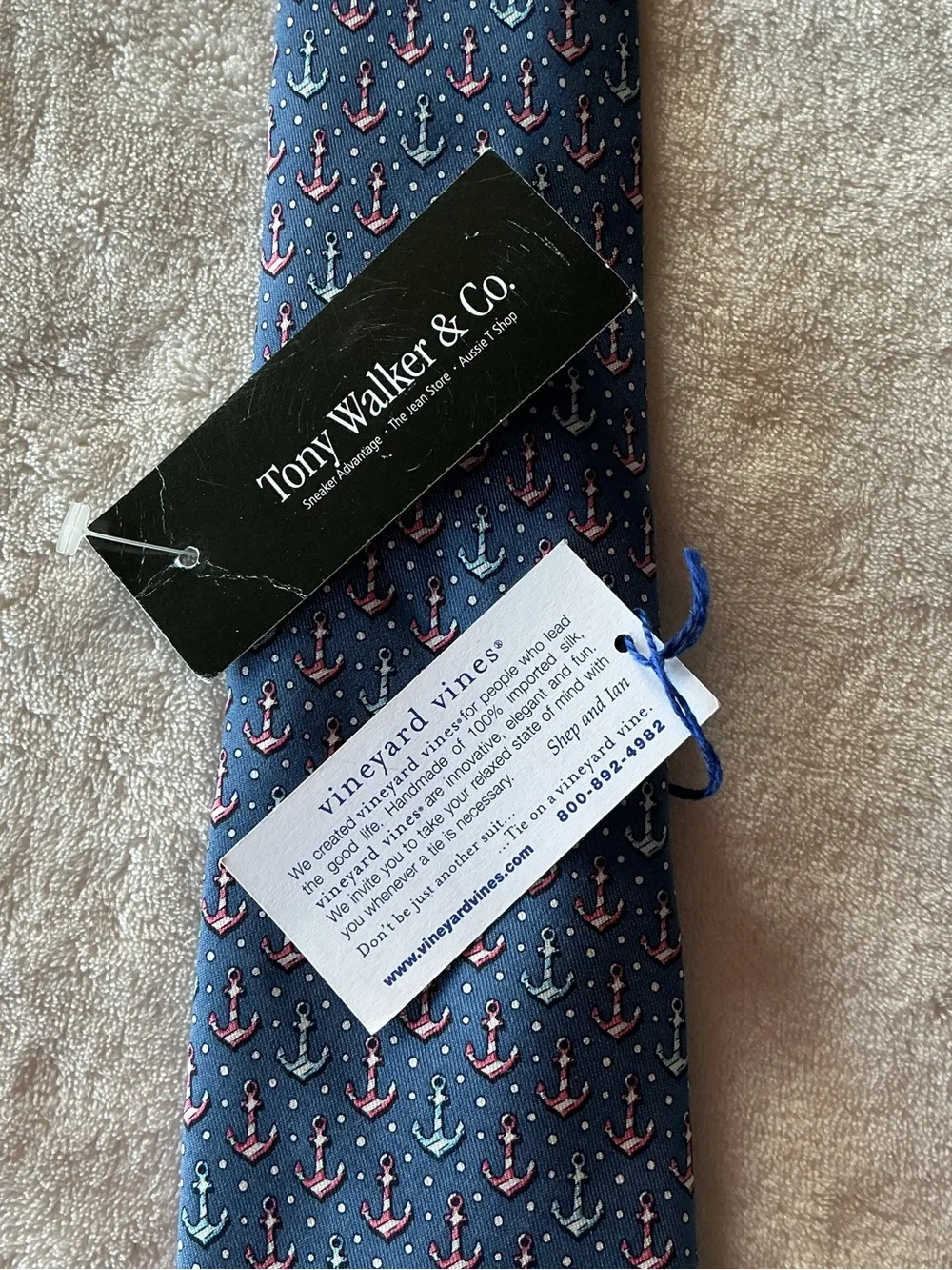 NWT VINEYARD VINES MENS 100% SILK TIE Navy ANCHOR CANDY CANE MADE IN USA. Preppy - Picture 4 of 8